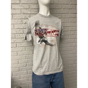 Lifestyle Classics Men Gray “American Home of The Brave” Graphic T-Shirt Size L